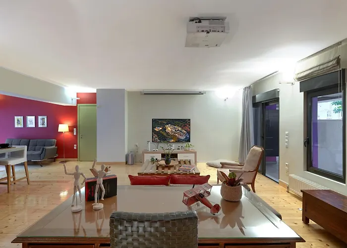 Koukaki Garden Escape Child Friendly Apartment