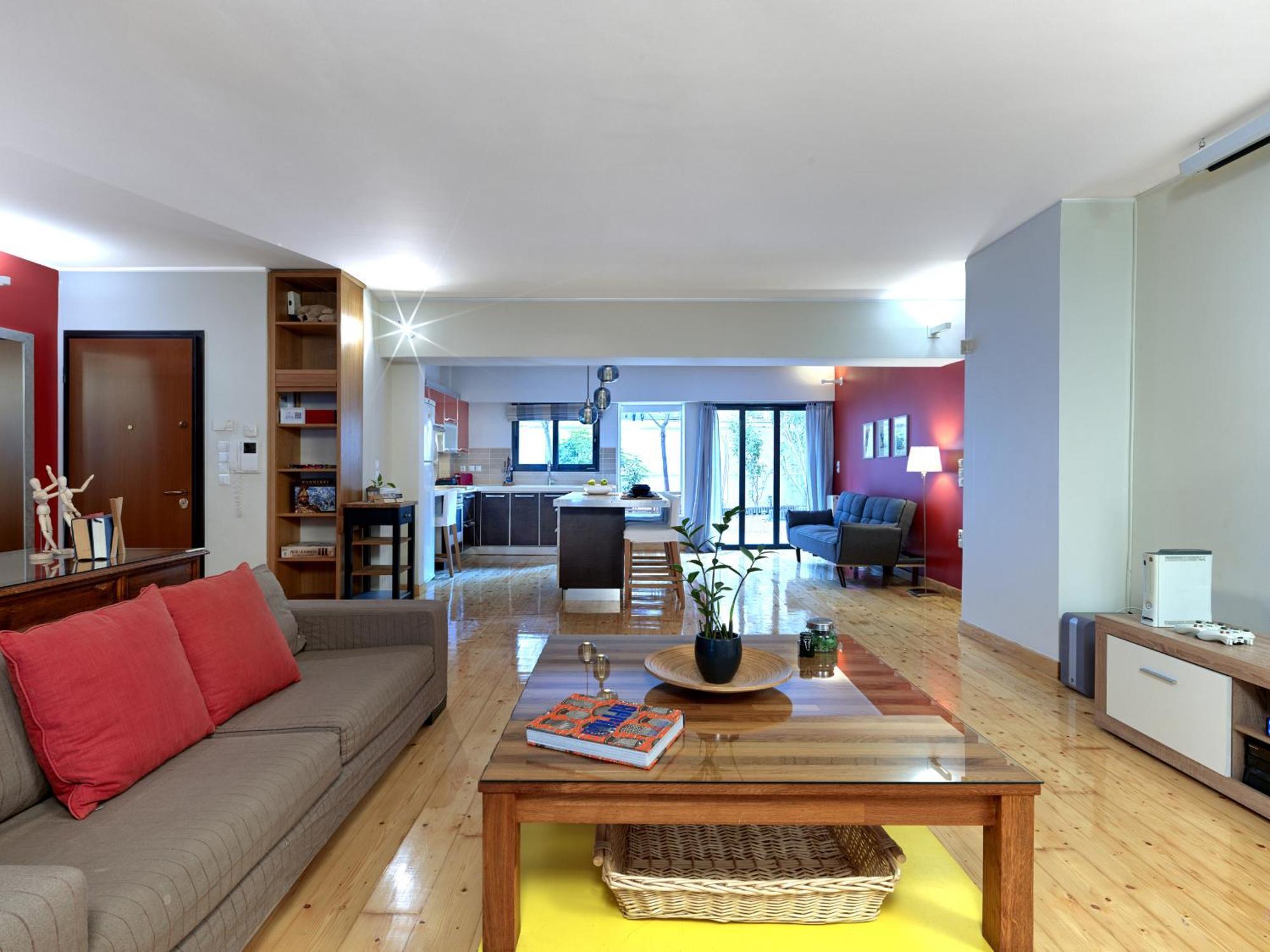 Koukaki Garden Escape Child Friendly Apartment